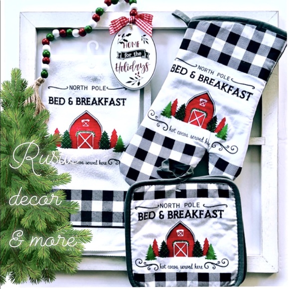 Farmhouse Red Barn Christmas Kitchen Towel Set and Beaded garland . - Picture 1 of 1